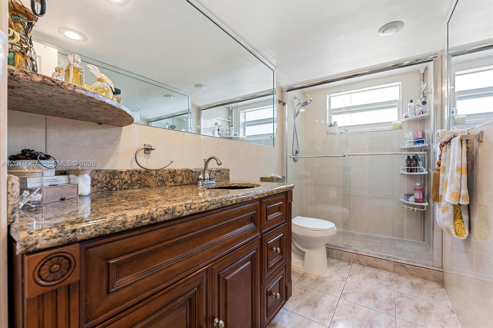 121 Golden Isles Dr #707 Hallandale Beach, FL 33009
