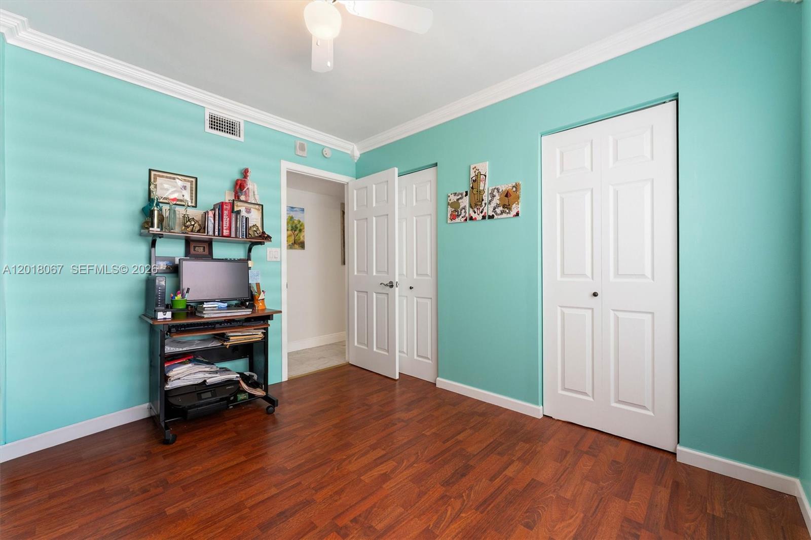 121 Golden Isles Dr #707 Hallandale Beach, FL 33009