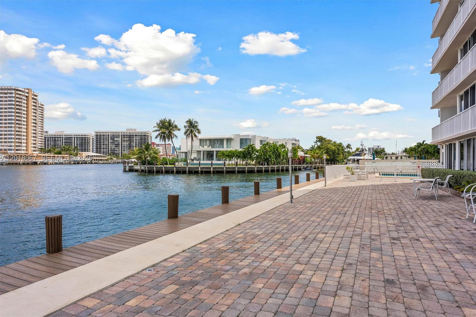 121 Golden Isles Dr #707 Hallandale Beach, FL 33009