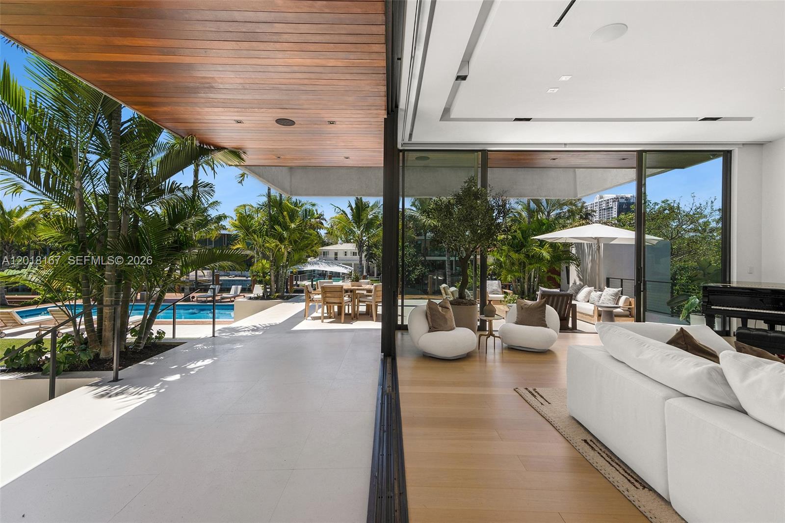 1420 W 23rd St Miami Beach, FL 33140