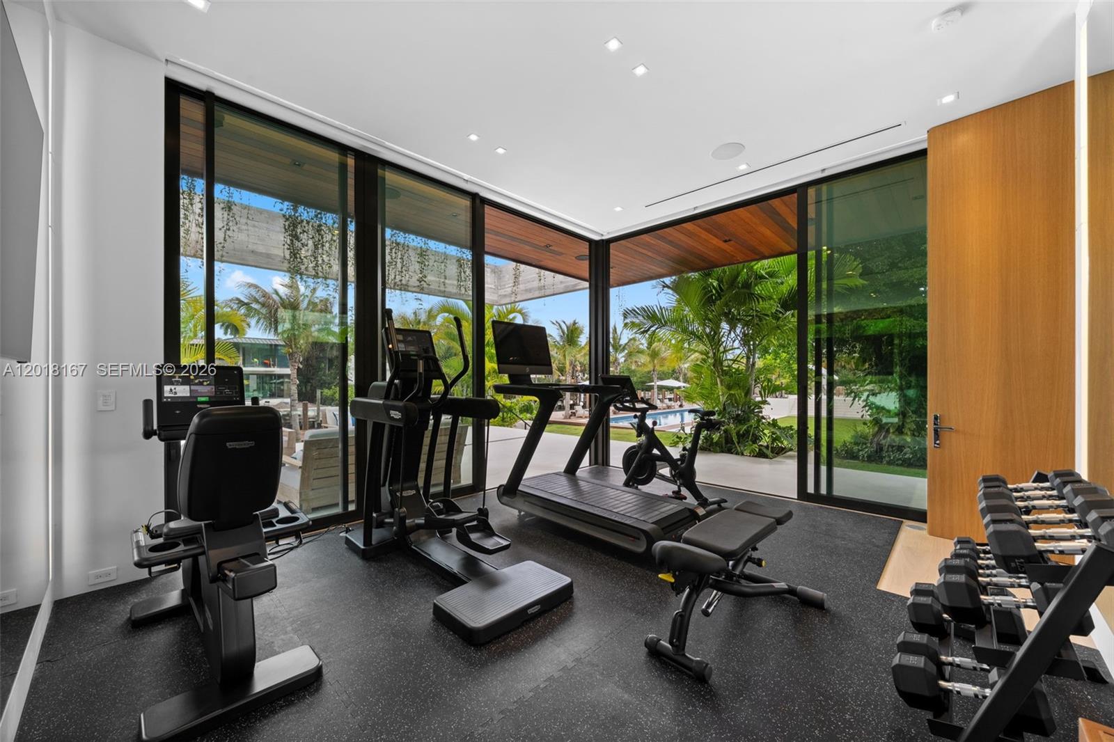 1420 W 23rd St Miami Beach, FL 33140