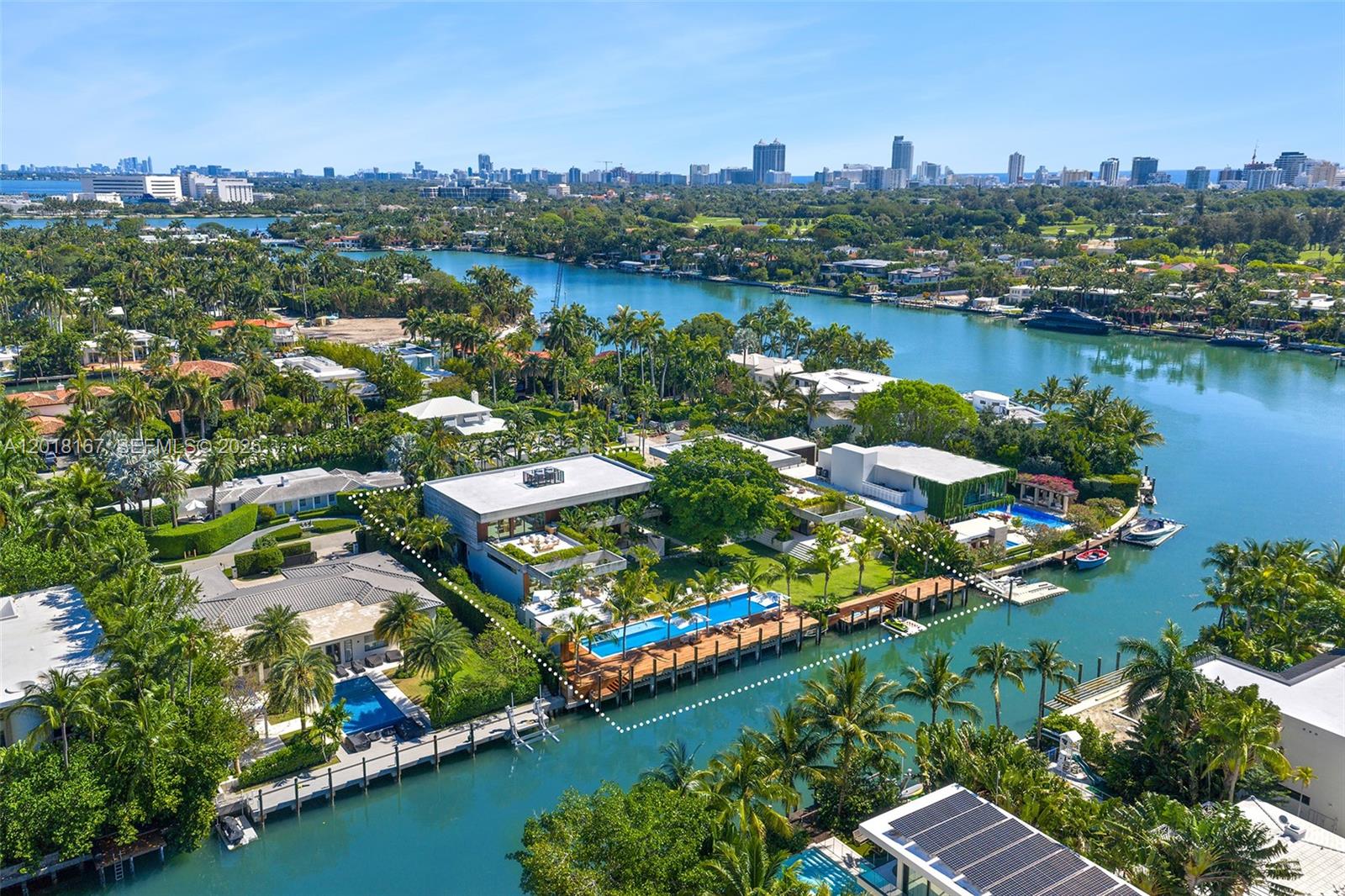 1420 W 23rd St Miami Beach, FL 33140