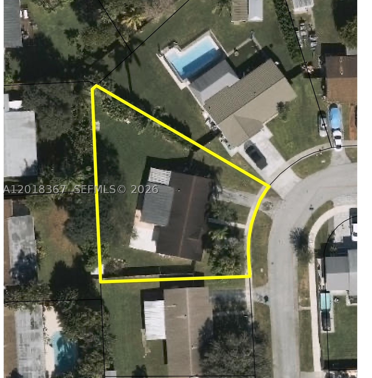 18054 SW 92nd Ct Palmetto Bay, FL 33157