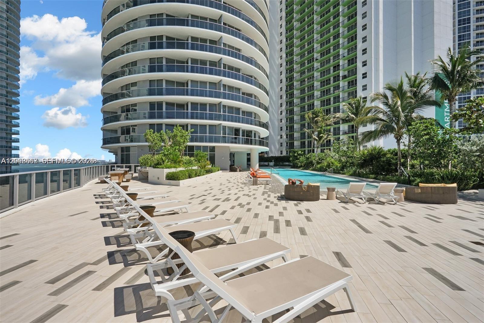 image Aria on the Bay18