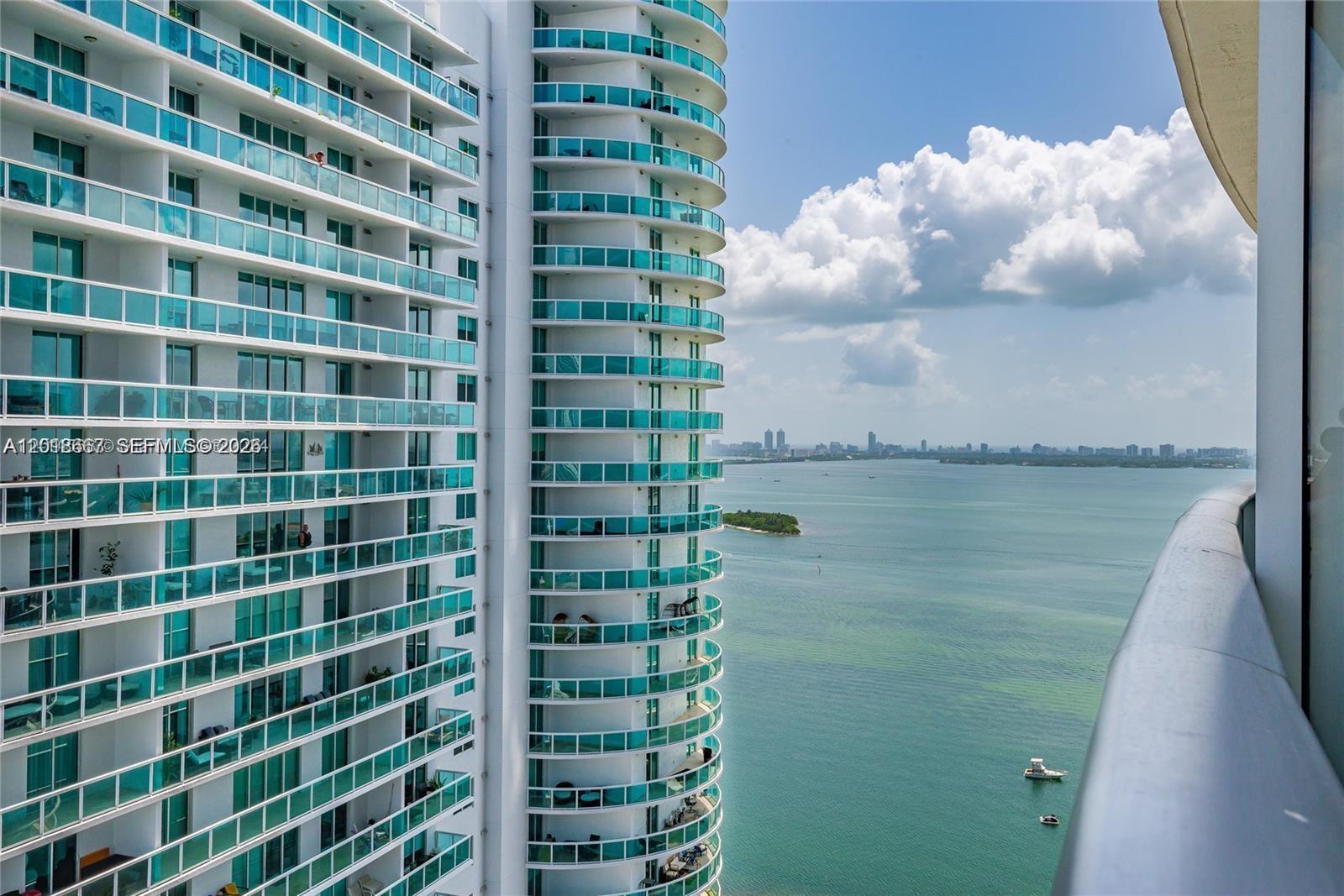 image Aria on the Bay5
