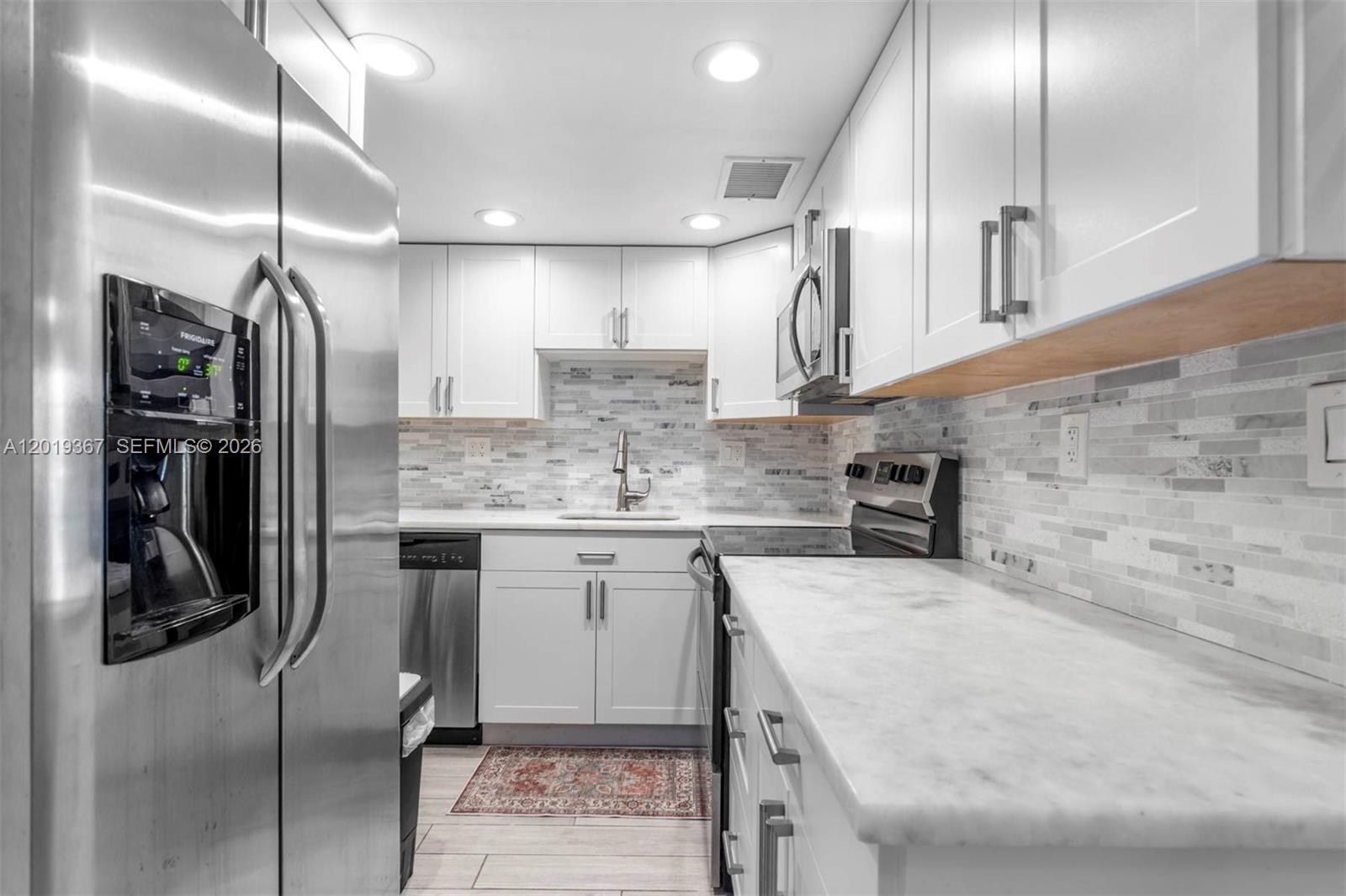 2970 NE 16th #208