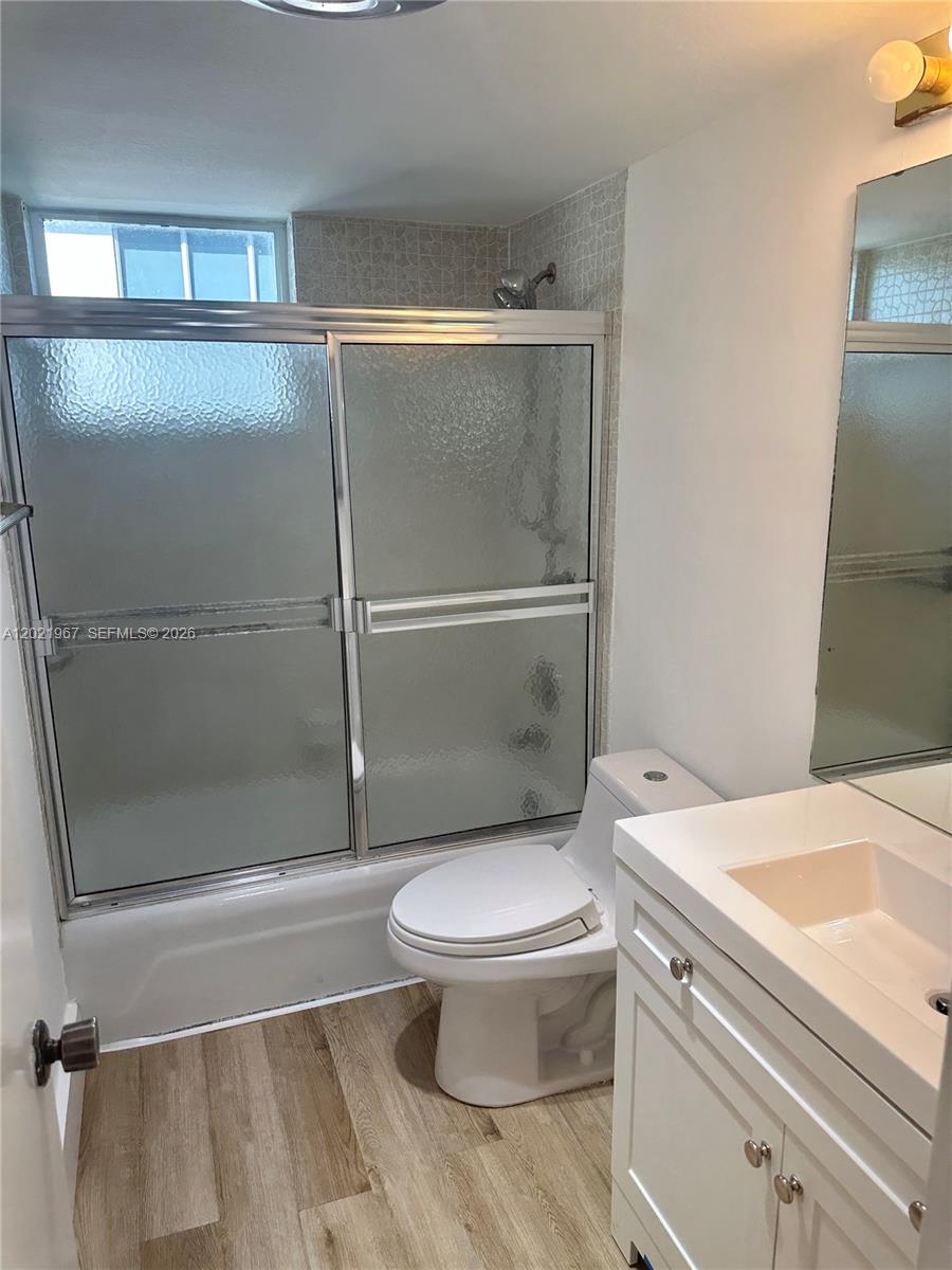 9501 E Bay Hbr Dr #5B Bay Harbor Islands, FL 33154