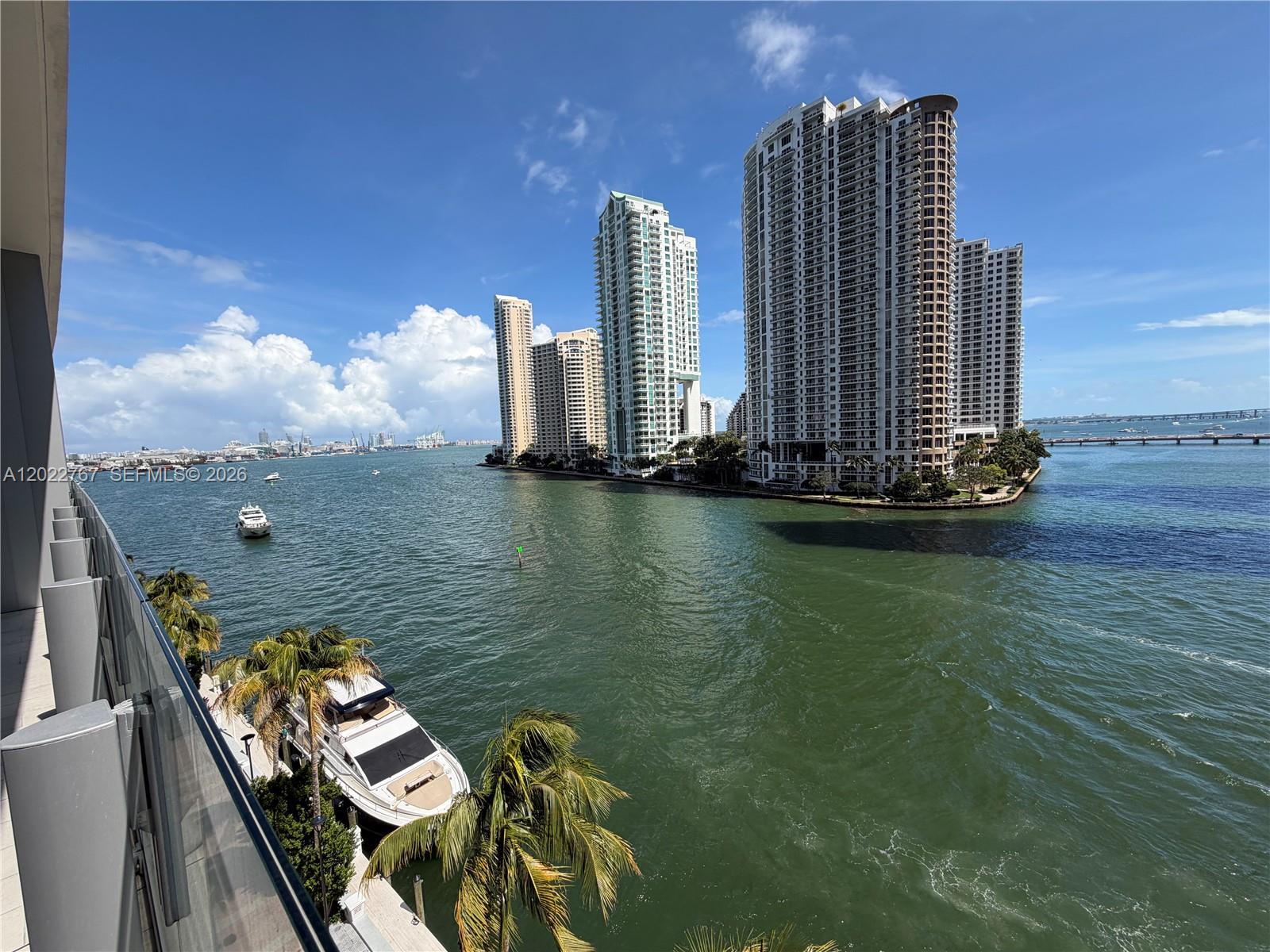 image Aston Martin Residences1