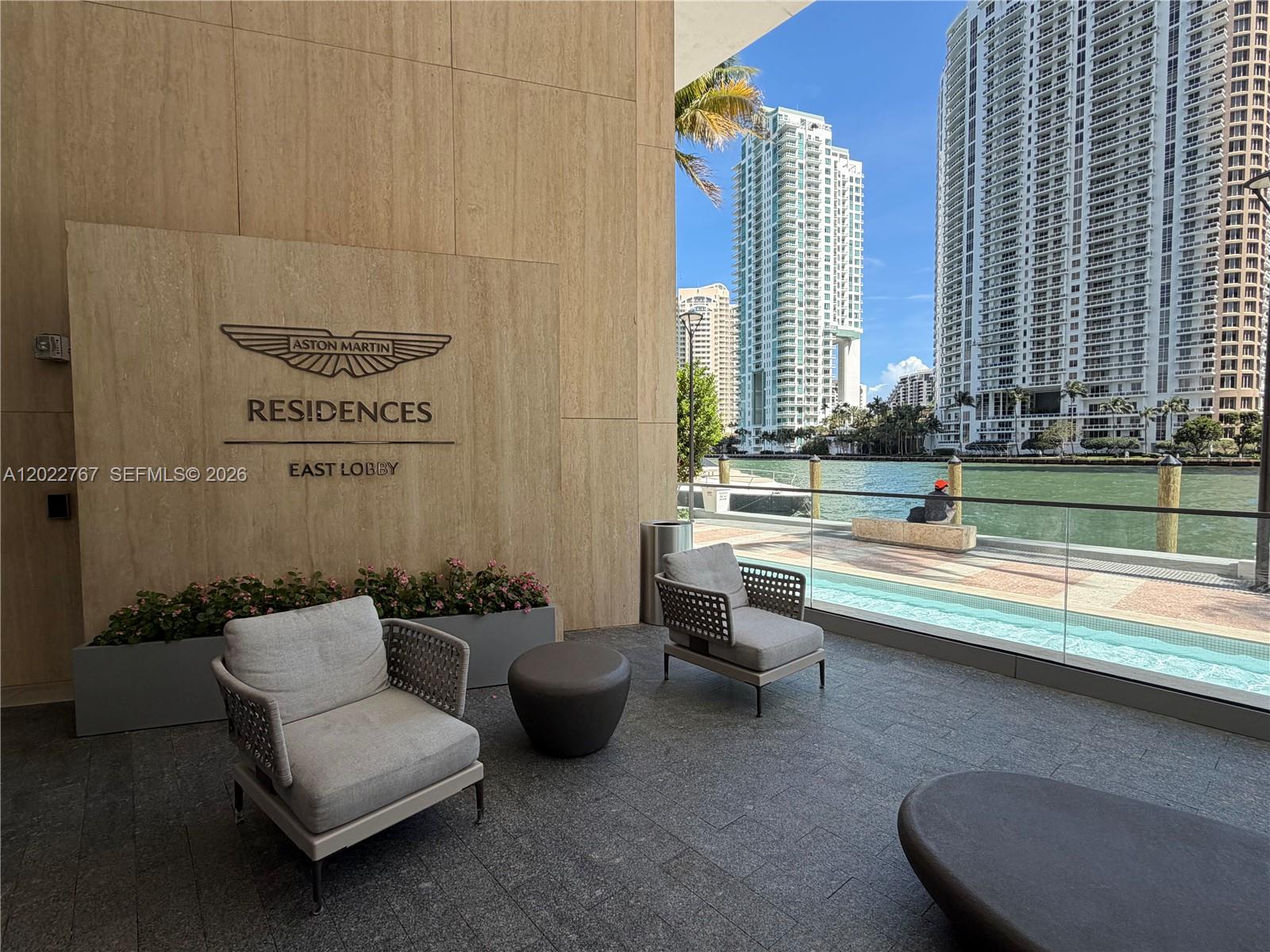 image Aston Martin Residences7