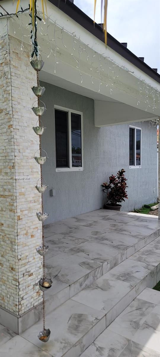 301 SW 36th Ave Miami, FL 33135