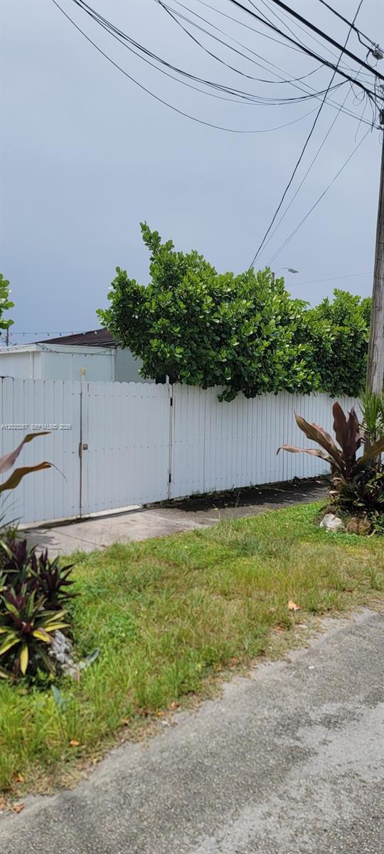 301 SW 36th Ave Miami, FL 33135