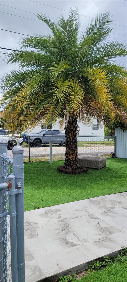 301 SW 36th Ave Miami, FL 33135