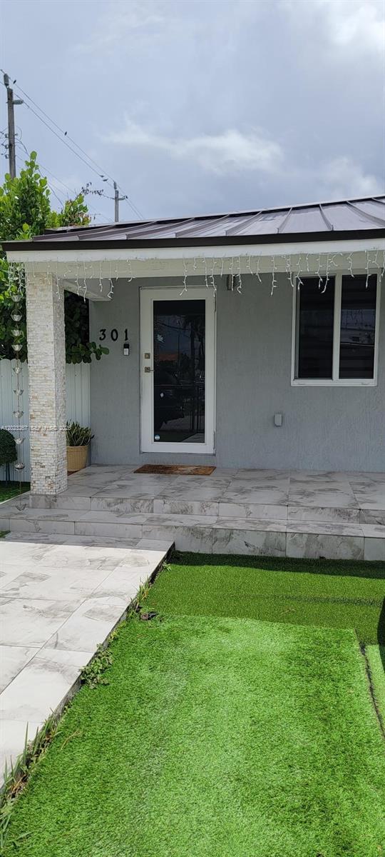 301 SW 36th Ave Miami, FL 33135