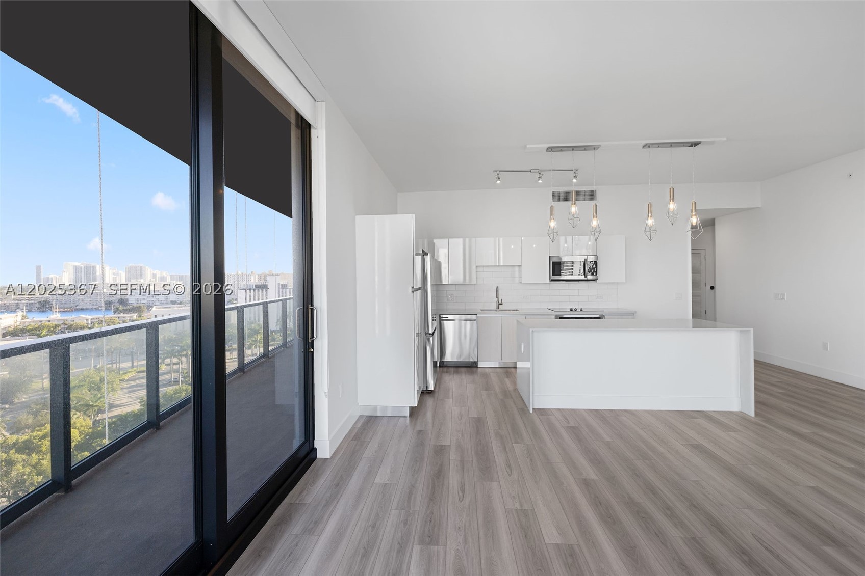 101 Diplomat Pkwy #2102 Hallandale Beach, FL 33009