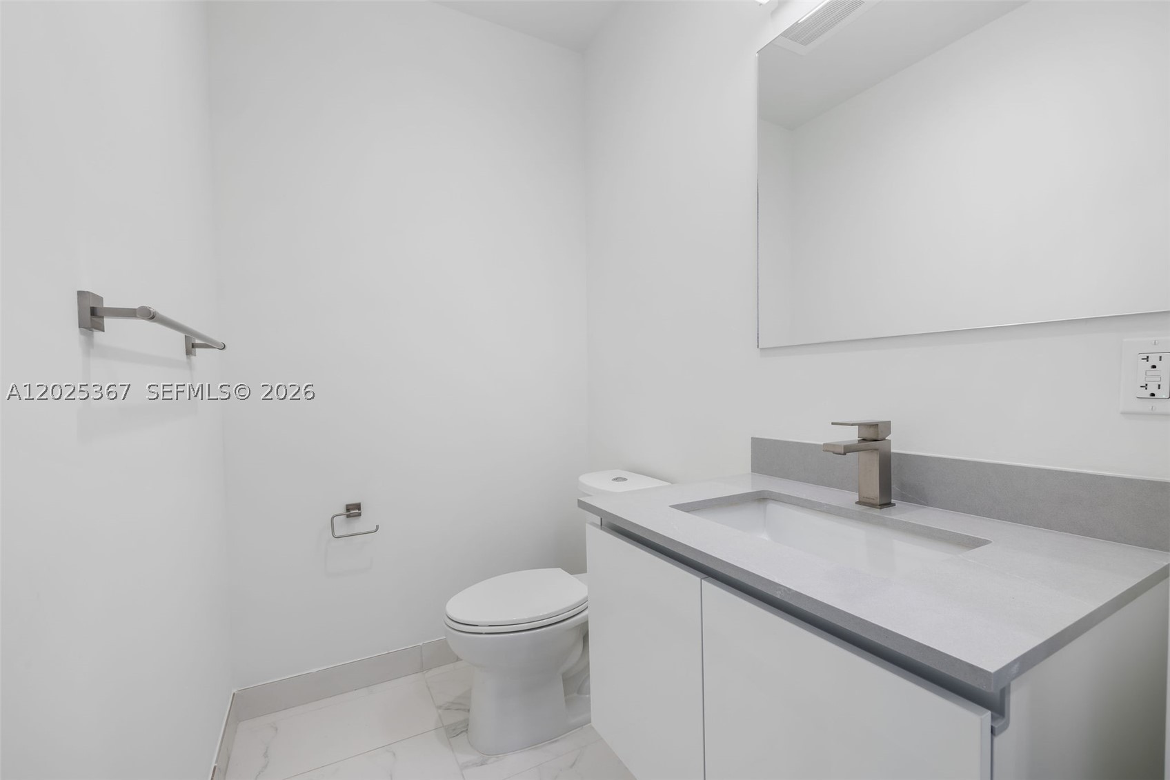 101 Diplomat Pkwy #2102 Hallandale Beach, FL 33009