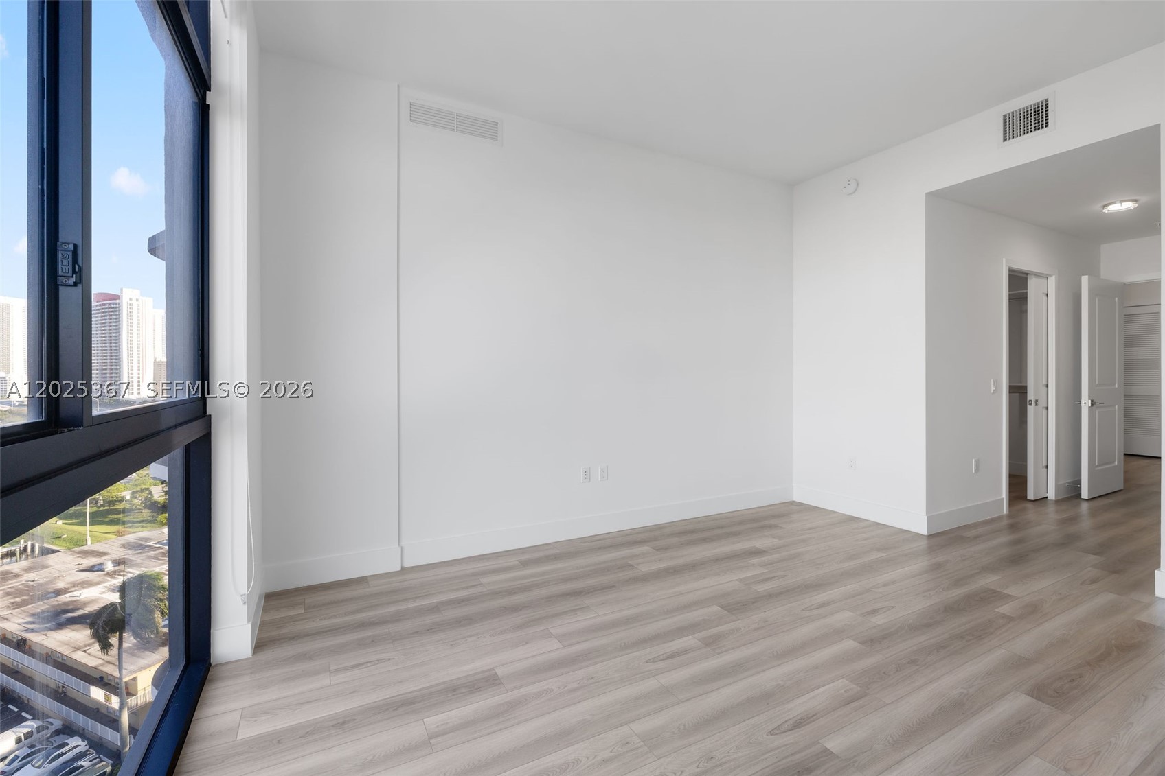 101 Diplomat Pkwy #2102 Hallandale Beach, FL 33009