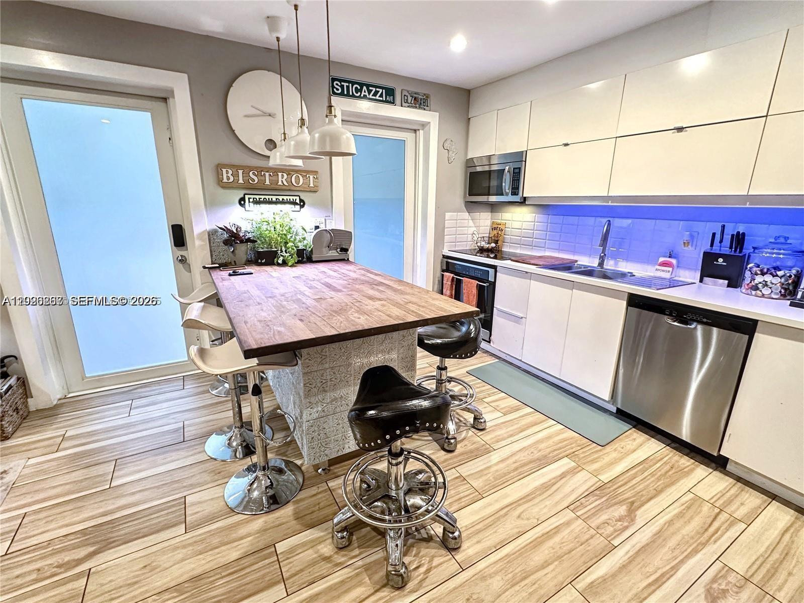 1115 Meridian Ave #Townhouse Miami Beach, FL 33139