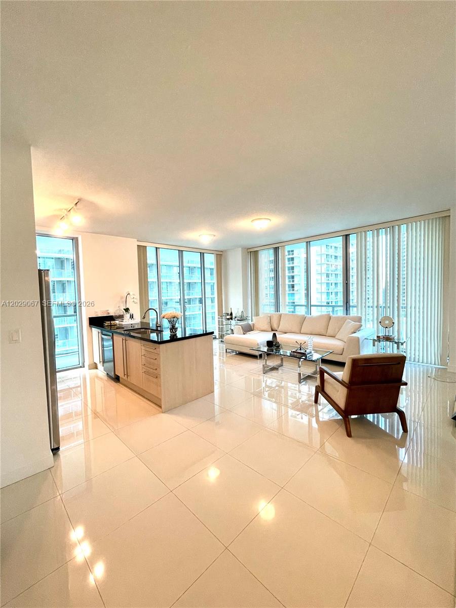 image Axis on Brickell South1
