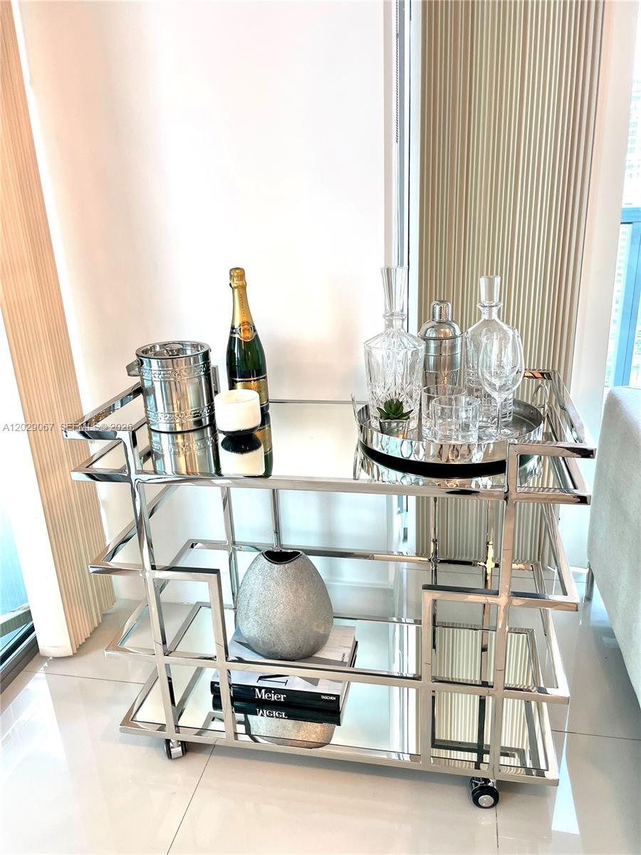 image Axis on Brickell South20