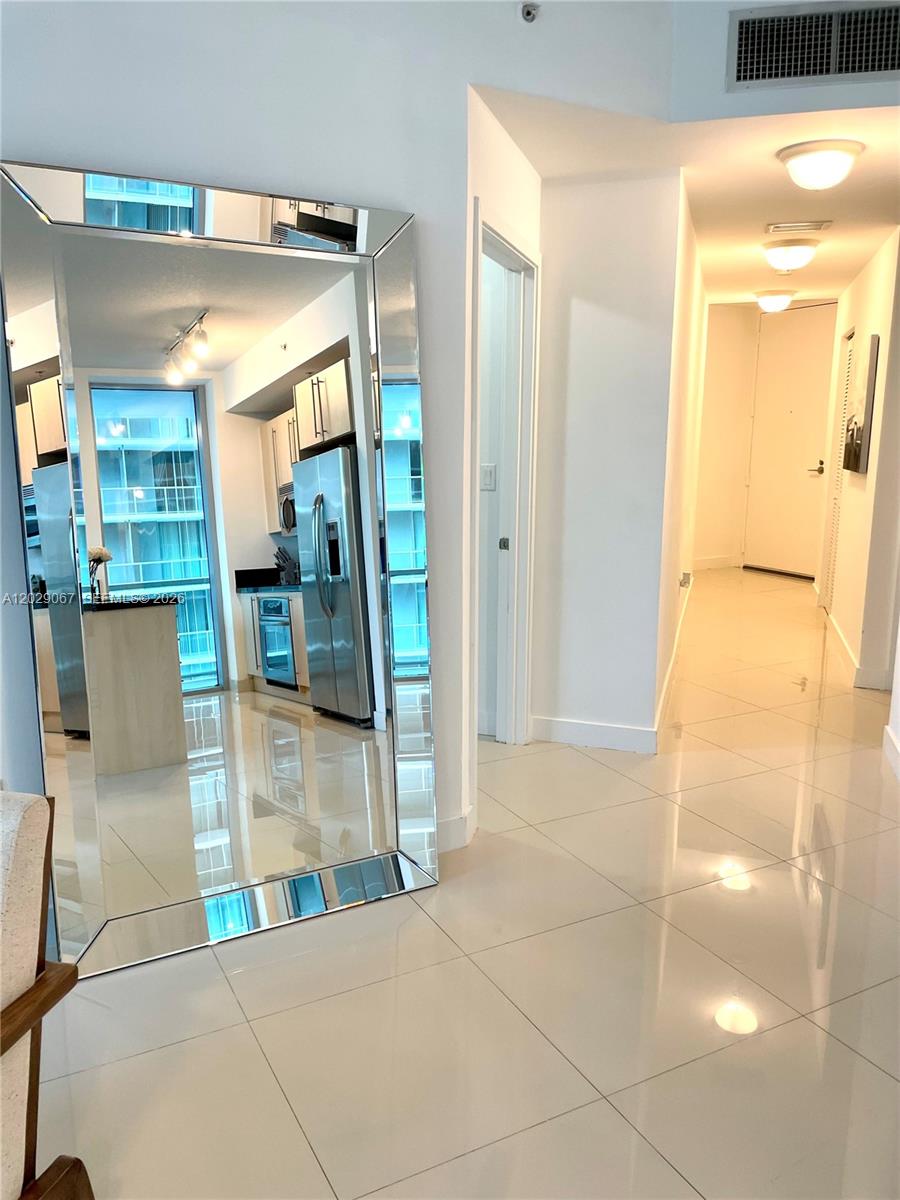 image Axis on Brickell South21