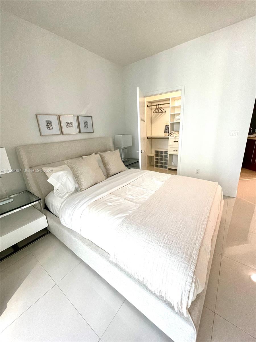 image Axis on Brickell South6
