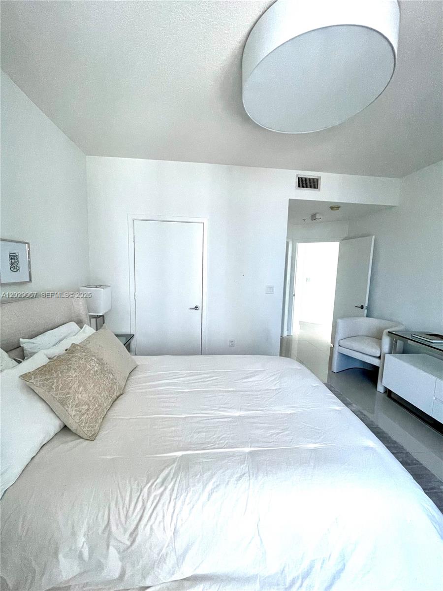image Axis on Brickell South8