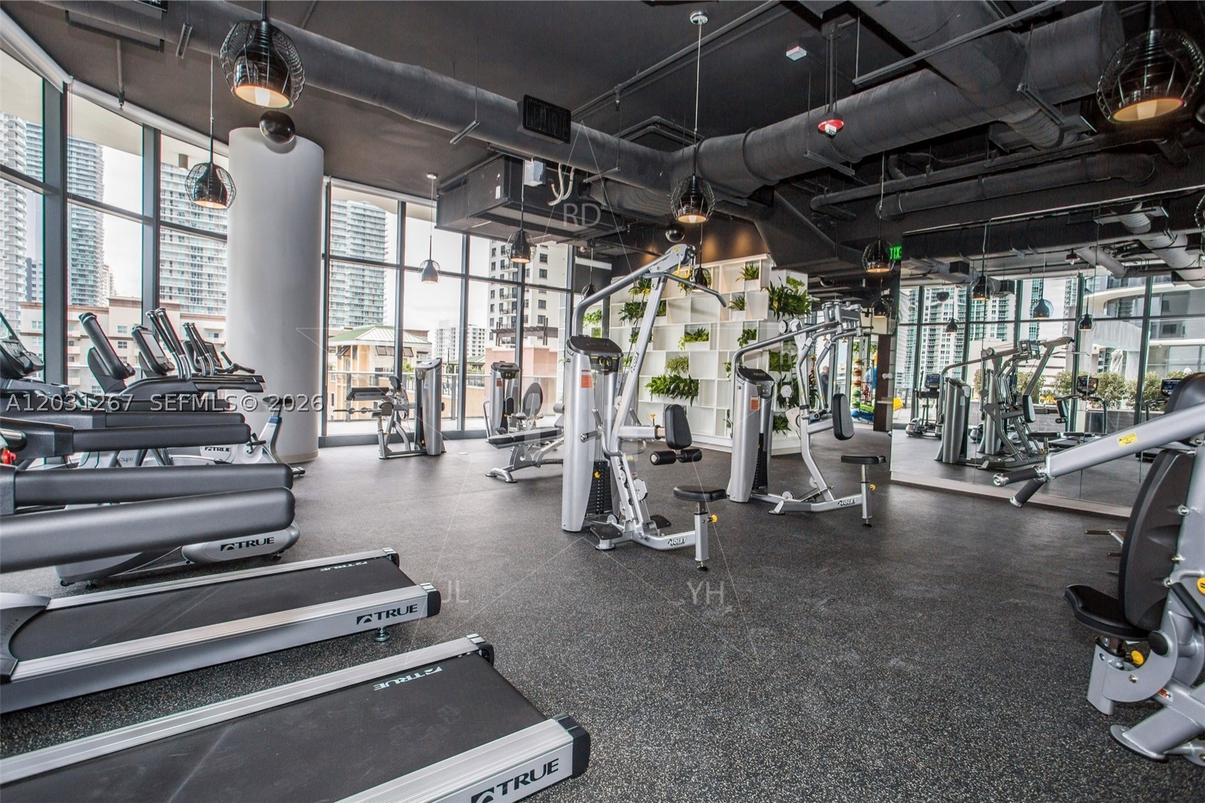 image Brickell Heights East23