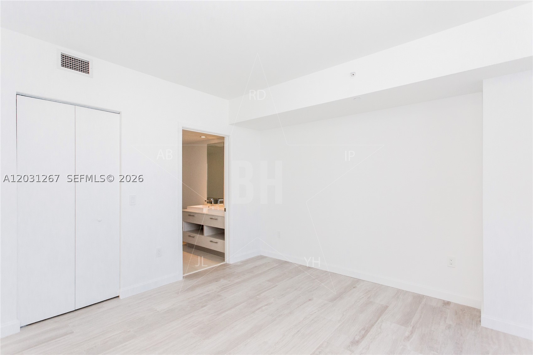 image Brickell Heights East8