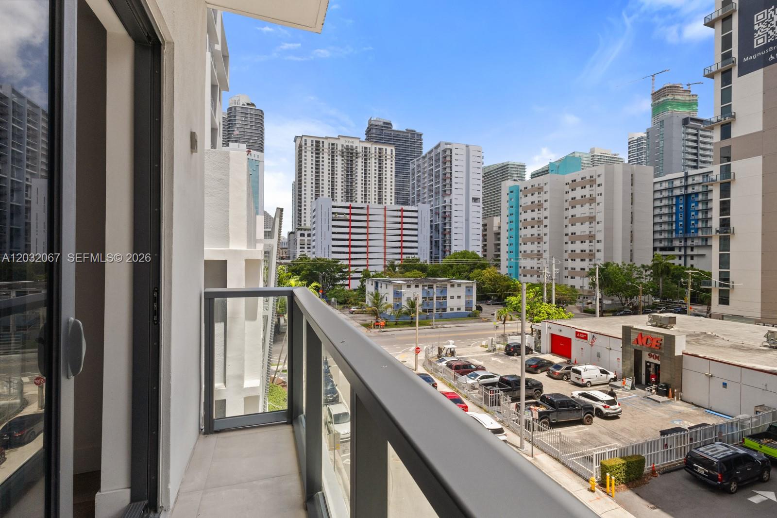 image Smart Brickell I4