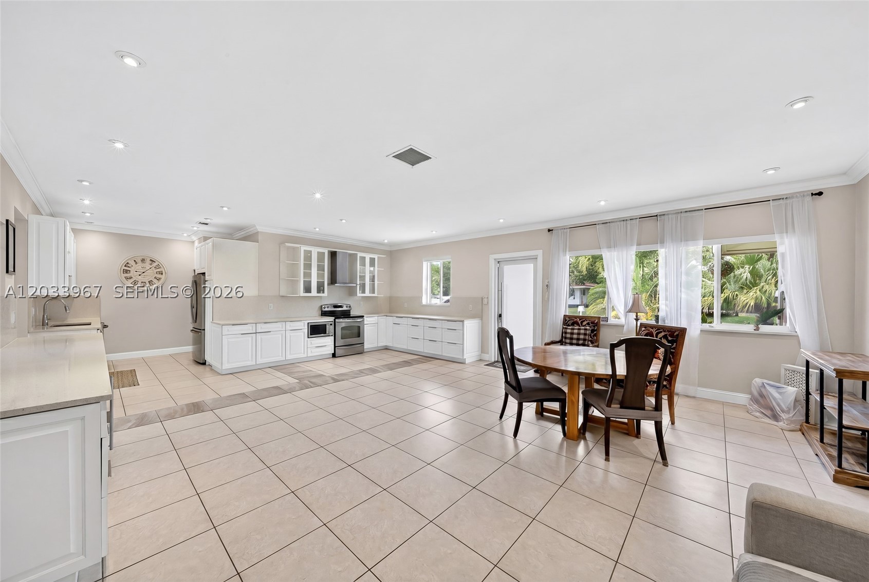 8250 SW 118th Ter Miami, FL 33156