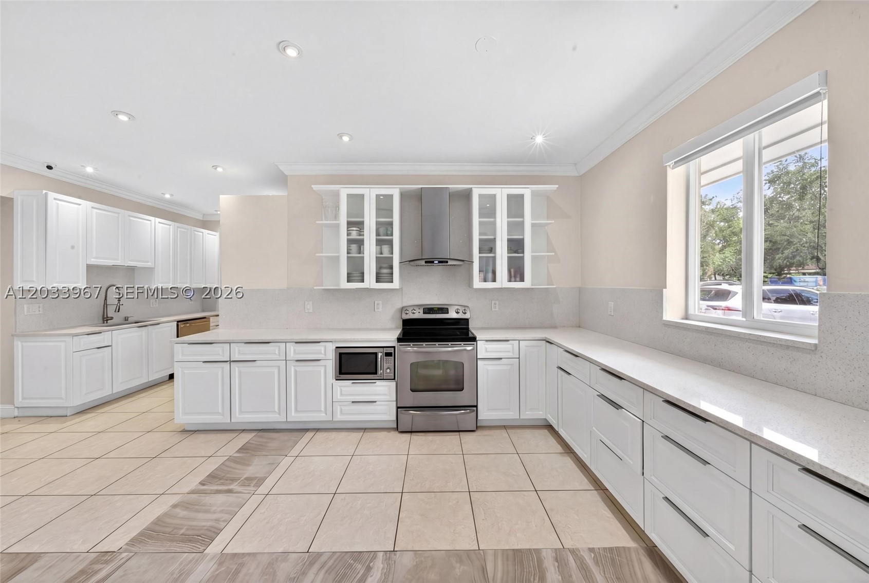 8250 SW 118th Ter Miami, FL 33156