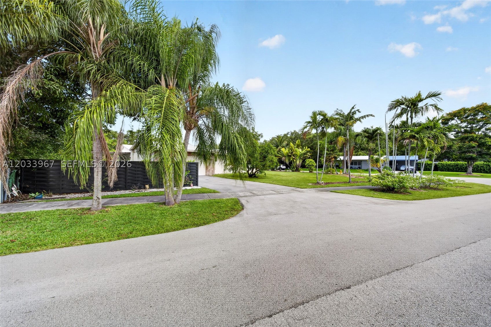 8250 SW 118th Ter Miami, FL 33156
