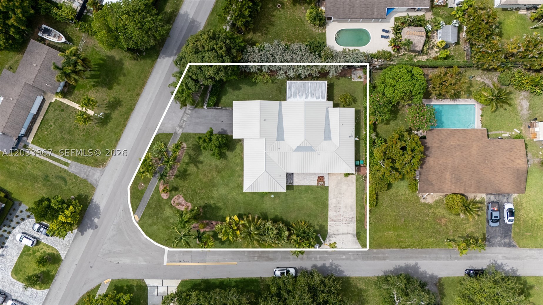 8250 SW 118th Ter Miami, FL 33156