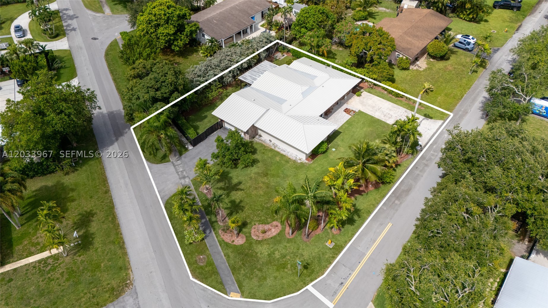 8250 SW 118th Ter Miami, FL 33156