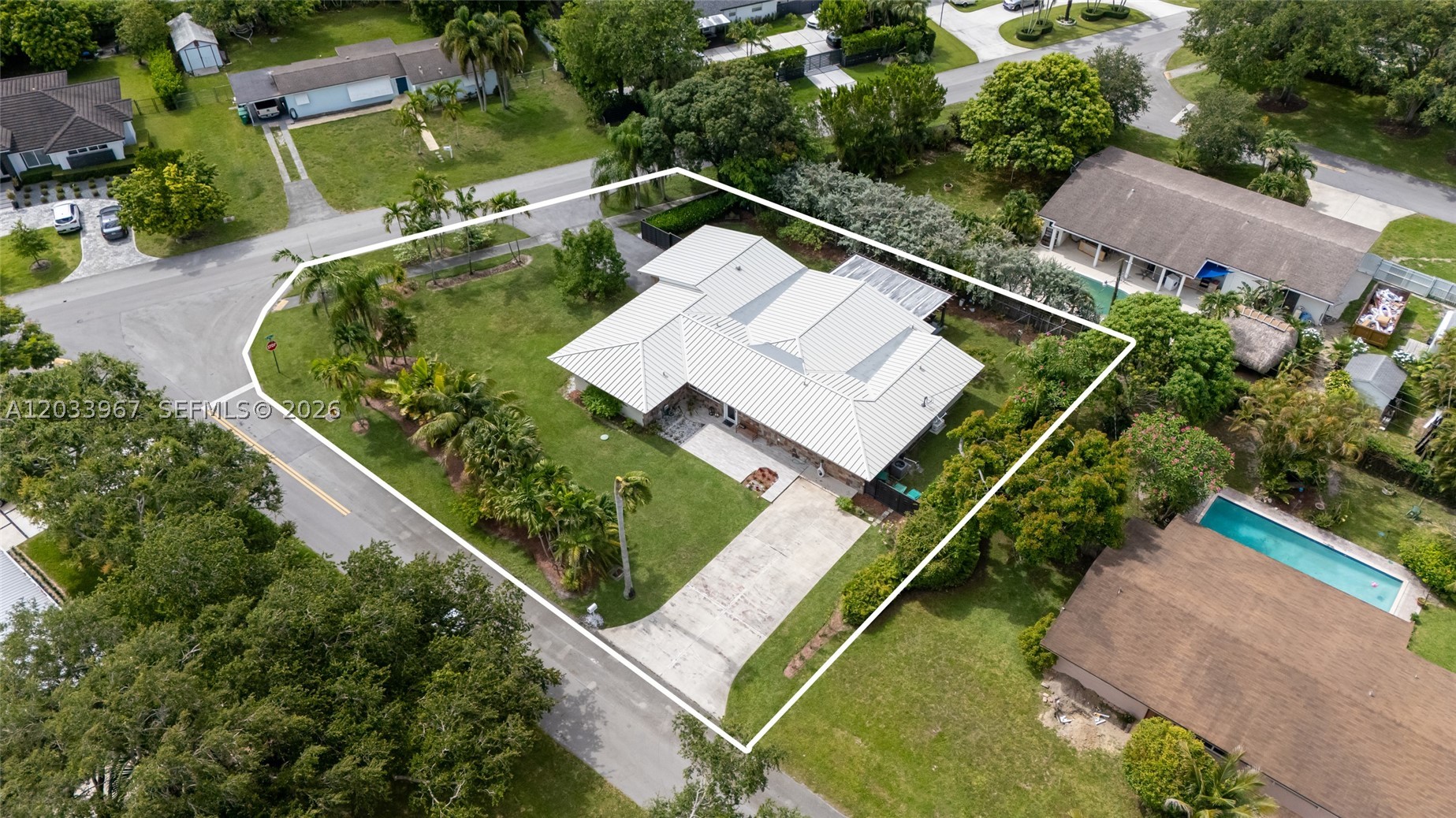 8250 SW 118th Ter Miami, FL 33156