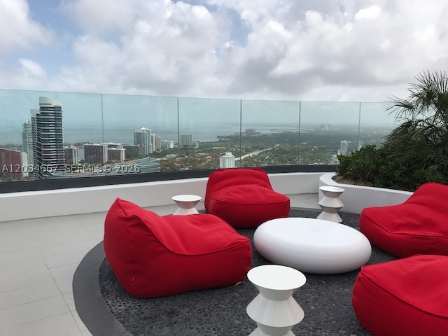 image Brickell Heights West8