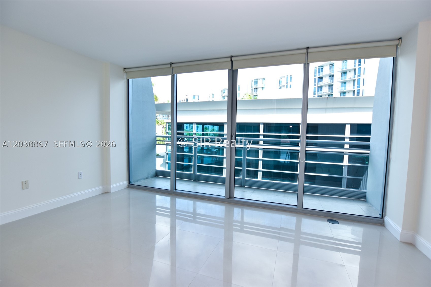 2950 NE 188th St #336 Aventura, FL 33180