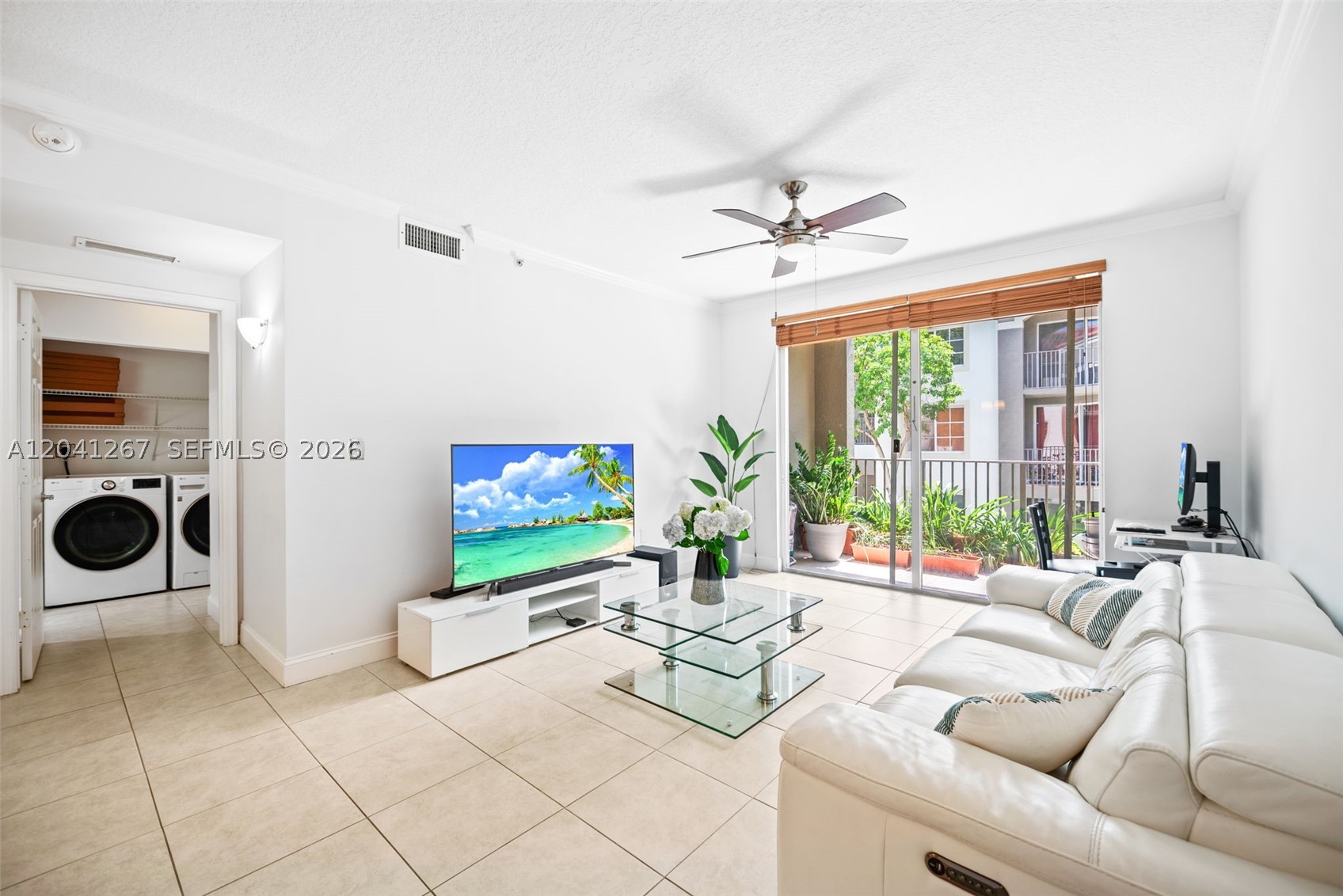6861 SW 44th St #202 Miami, FL 33155