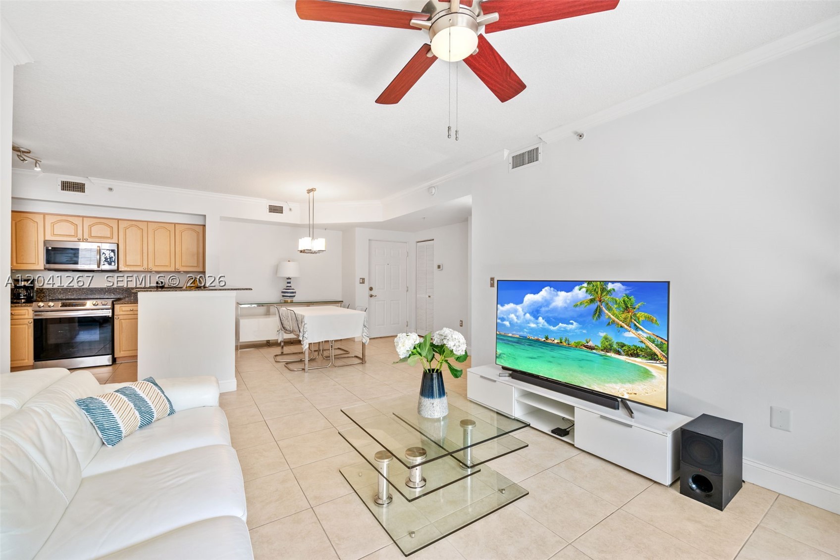 6861 SW 44th St #202 Miami, FL 33155