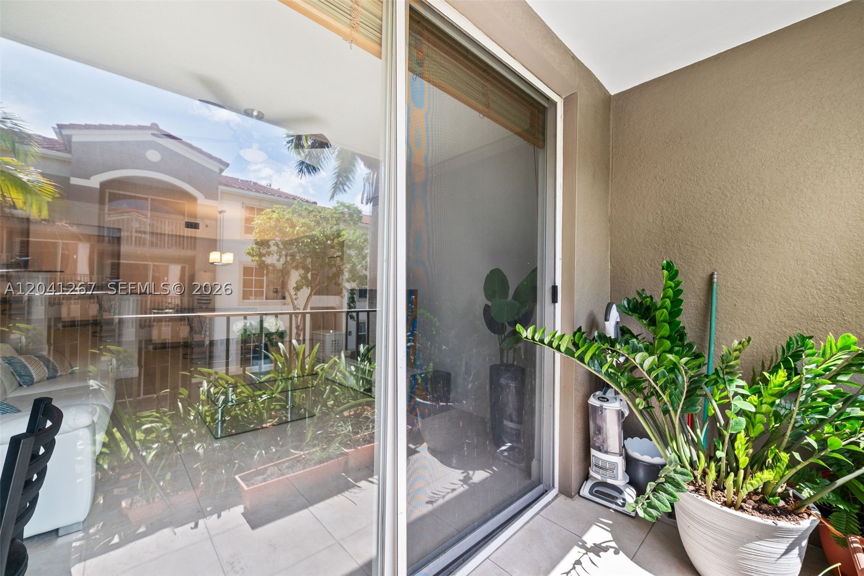 6861 SW 44th St #202 Miami, FL 33155