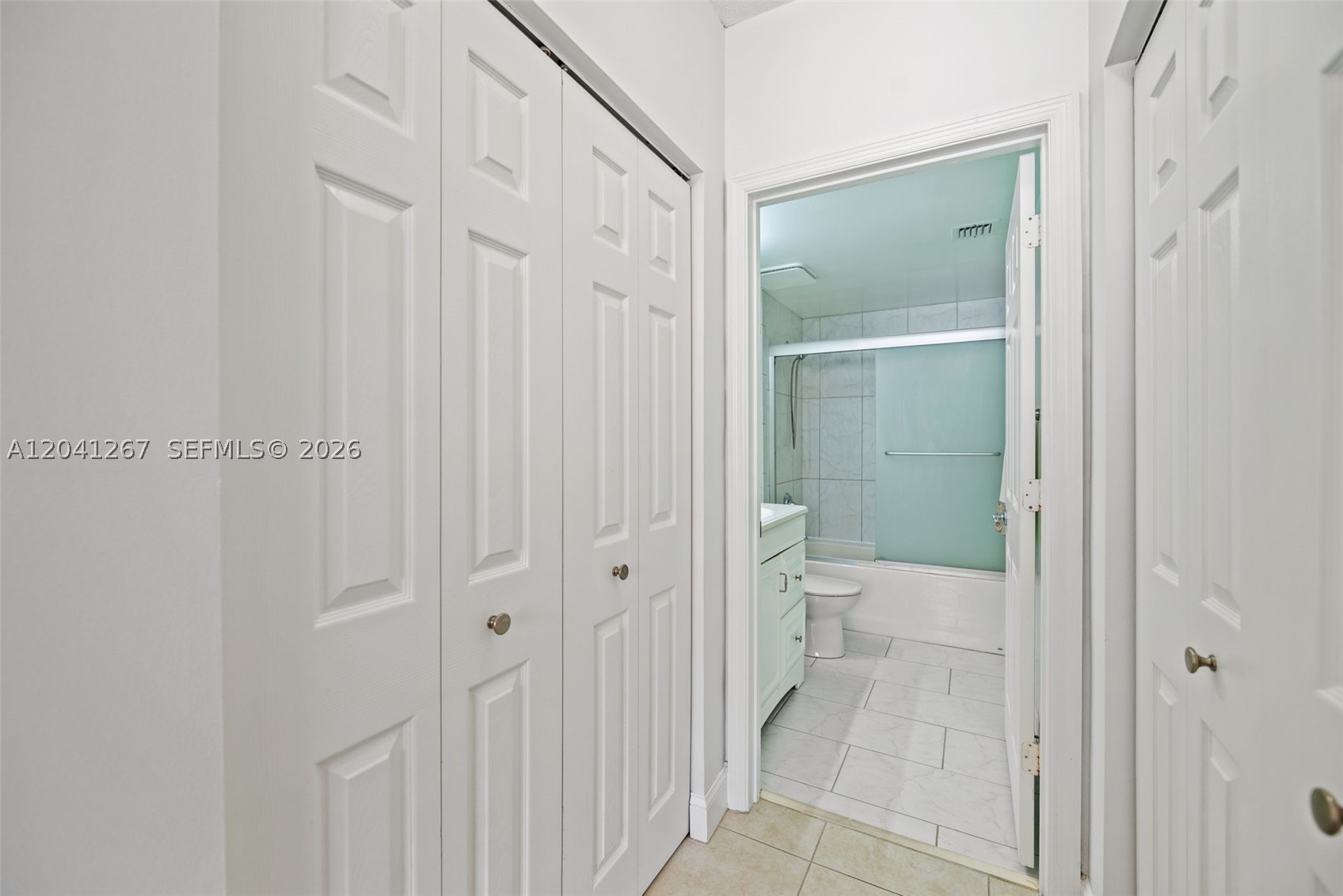 6861 SW 44th St #202 Miami, FL 33155