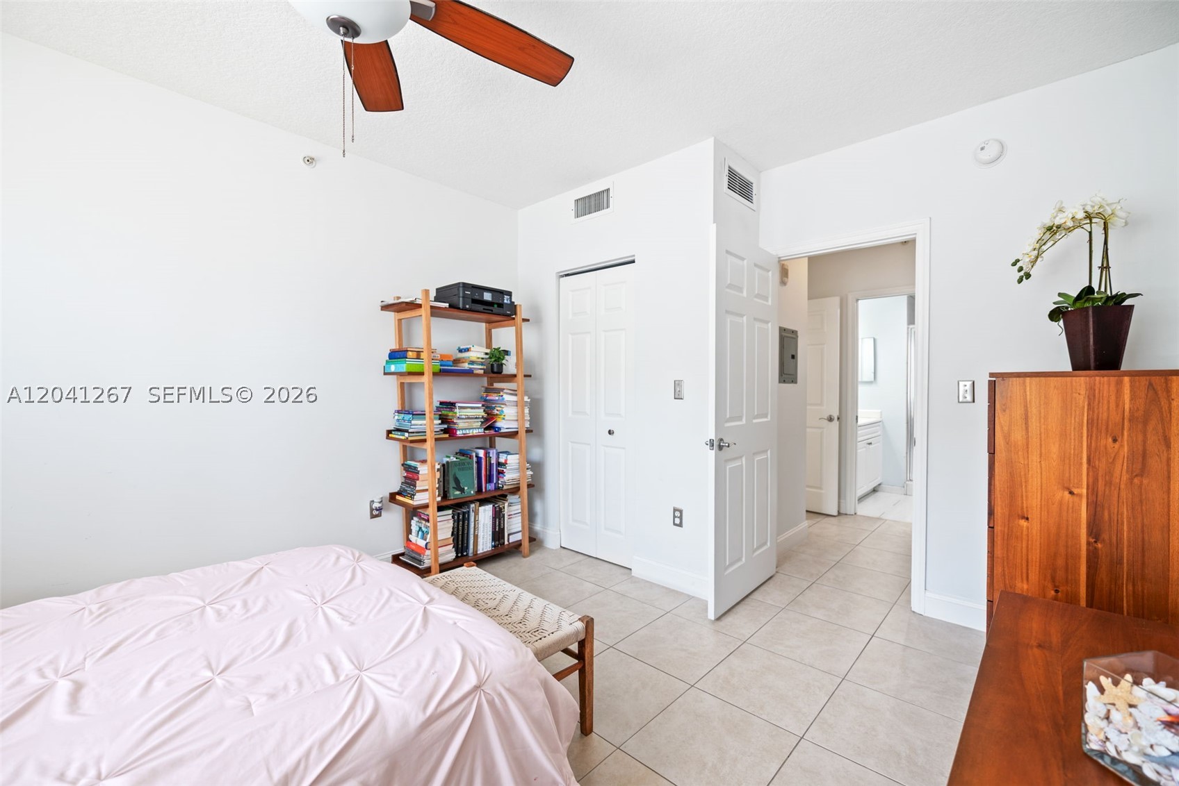 6861 SW 44th St #202 Miami, FL 33155