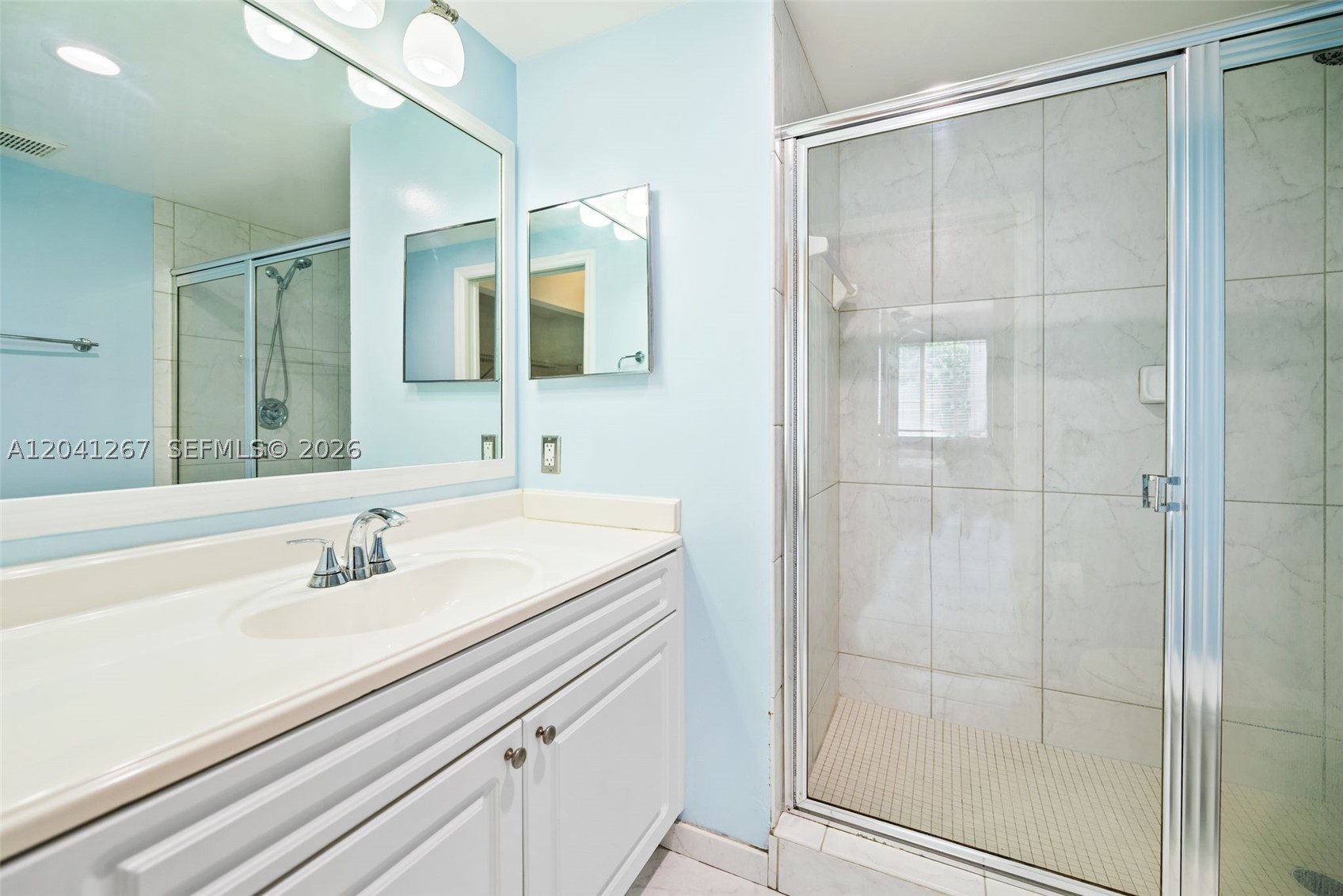 6861 SW 44th St #202 Miami, FL 33155