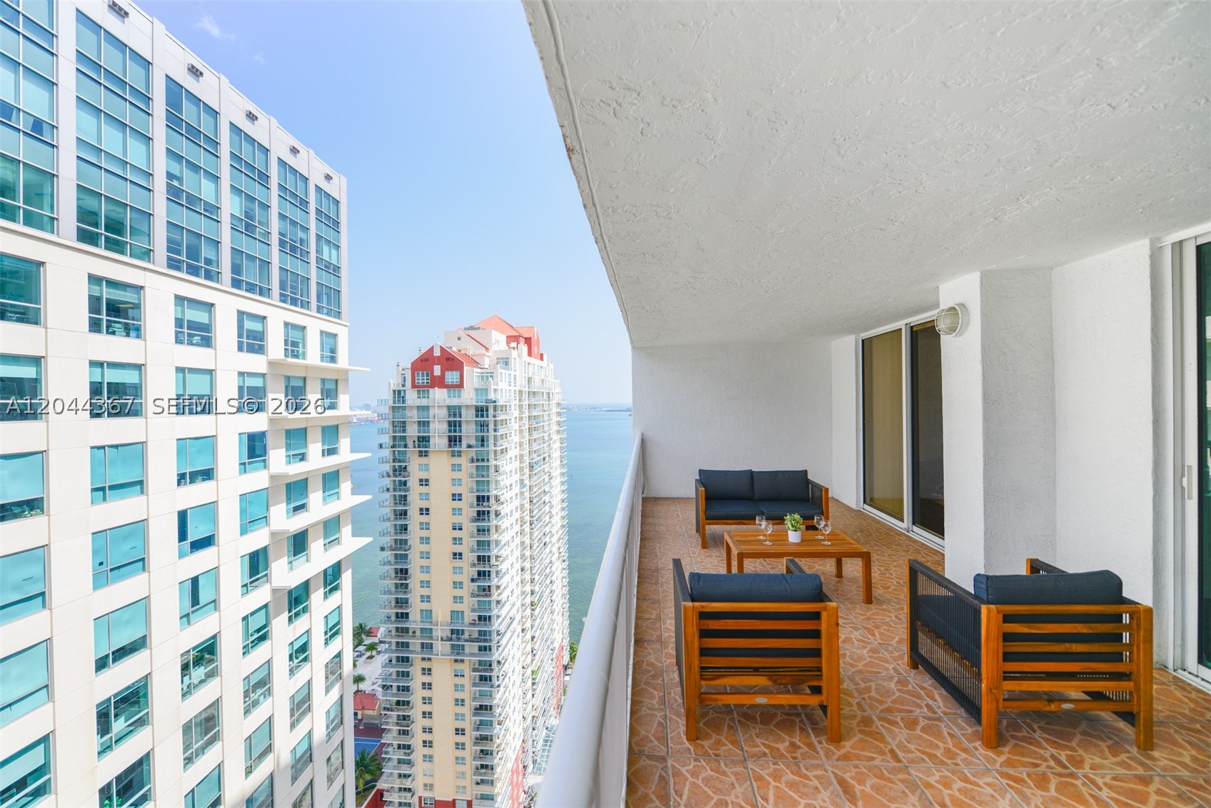 1200 Brickell Bay Dr #3614