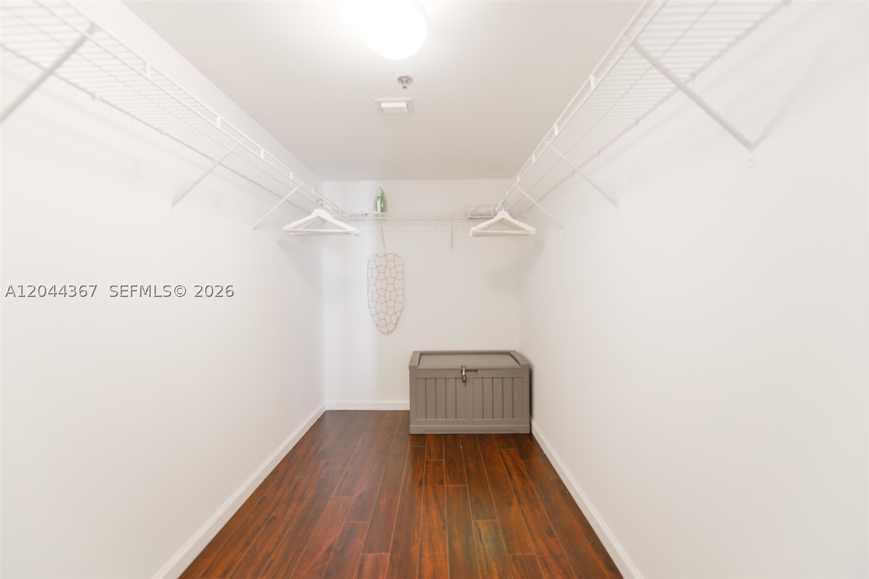 1200 Brickell Bay Dr #3614 Miami, FL 33131