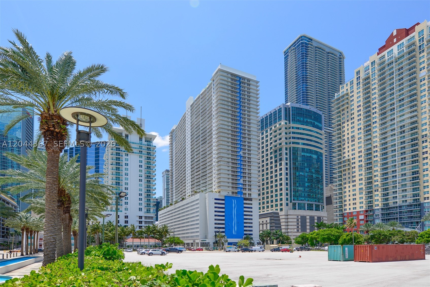 1200 Brickell Bay Dr #3614 Miami, FL 33131
