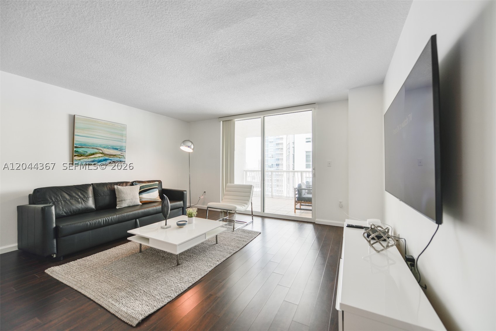1200 Brickell Bay Dr #3614 Miami, FL 33131
