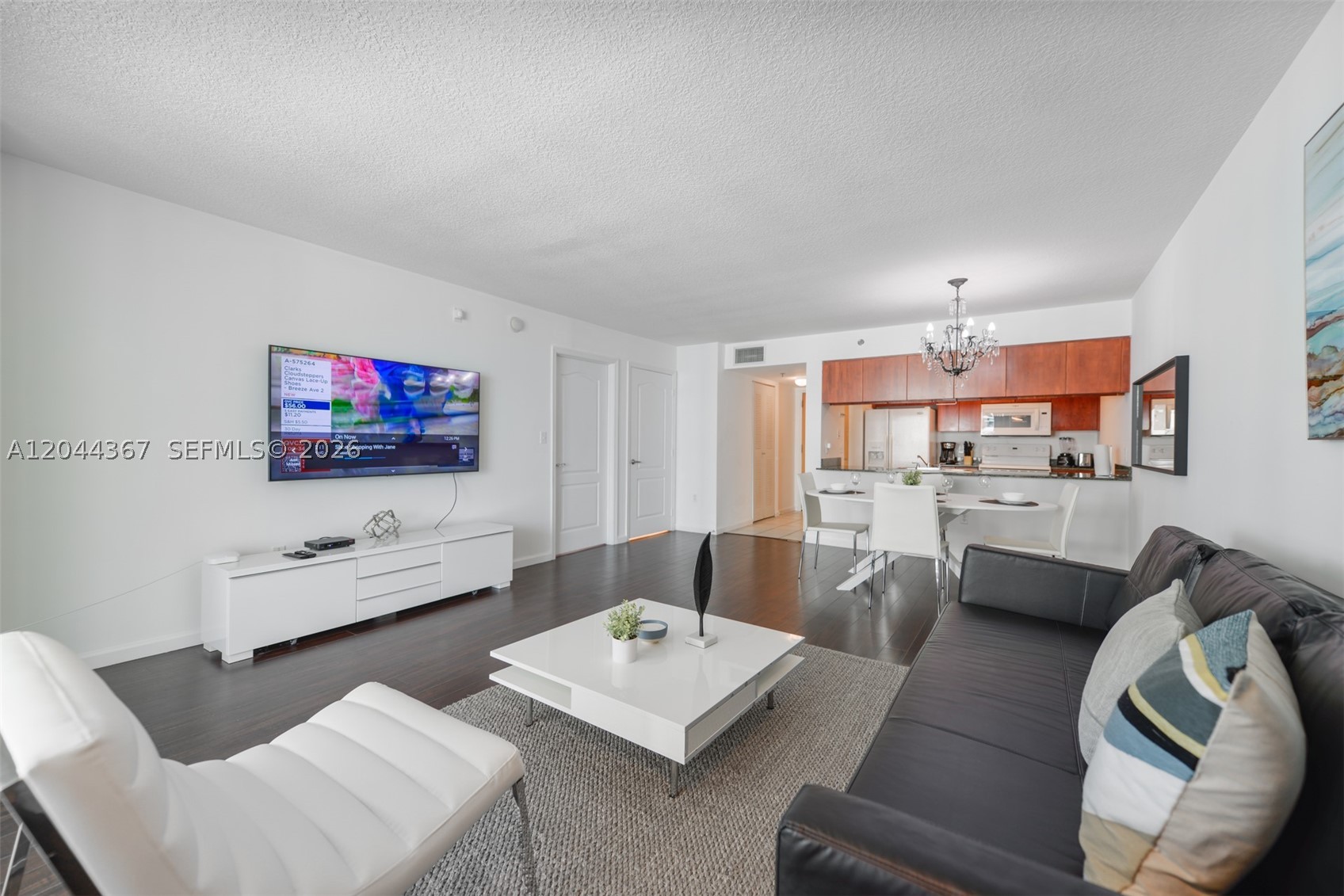 1200 Brickell Bay Dr #3614 Miami, FL 33131
