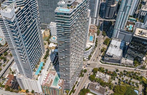 image Dua Miami (SLS Brickell)11