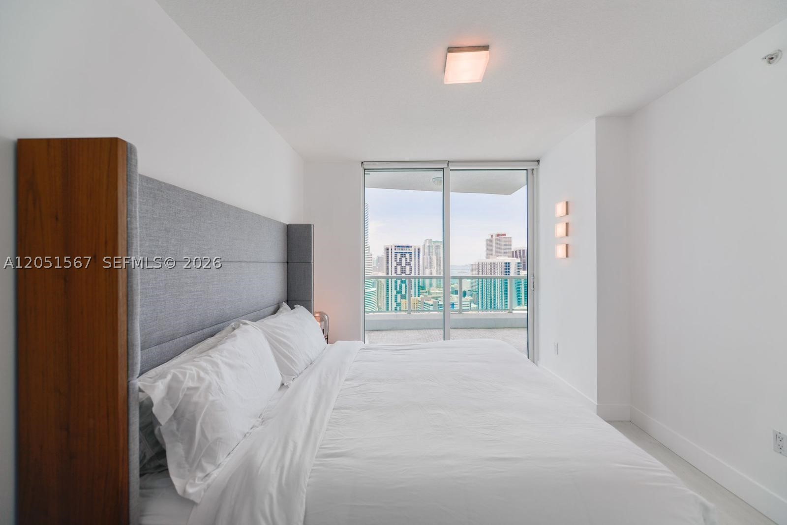image Brickell on the River South18